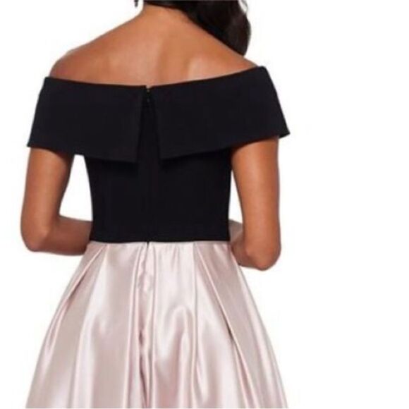 Betsy & Adam NWT Womens Beige Off-the-Shoulder Satin Ballgown Evening Dress - Picture 5 of 5